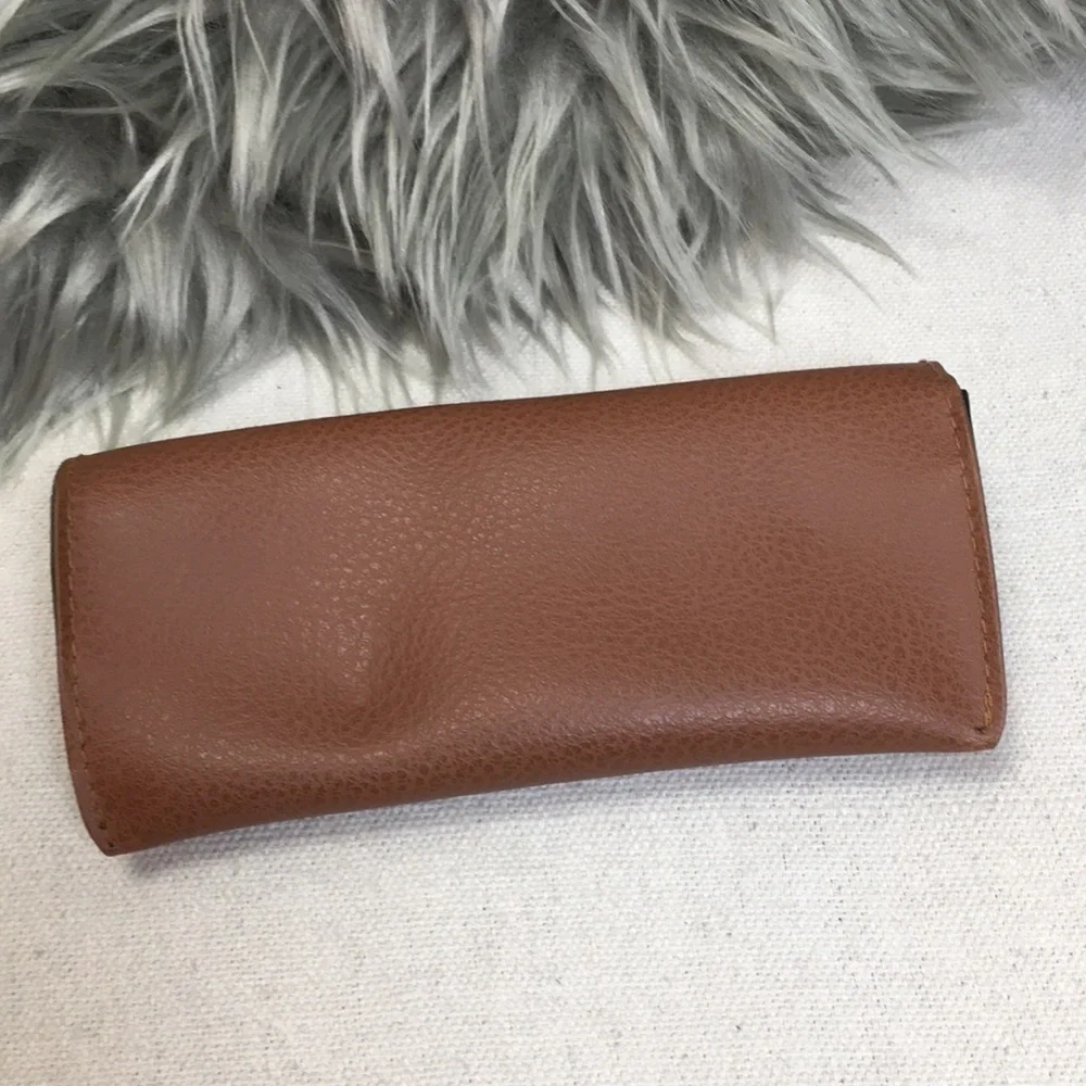 Brown Leather Ray Ban sunglasses case w cloth